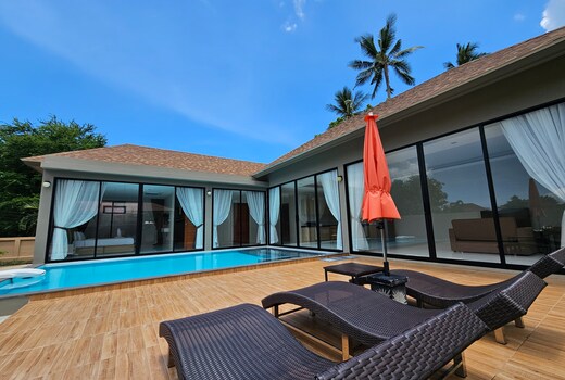 Baan First Pool Villa