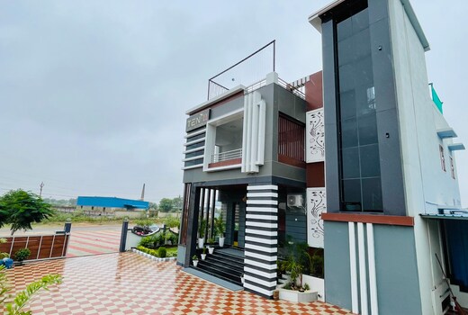 Ten 11 hotel and restaurant