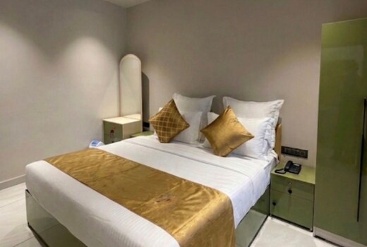 Amber greenland homestay