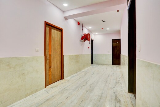Hotel O Alipur Ghari