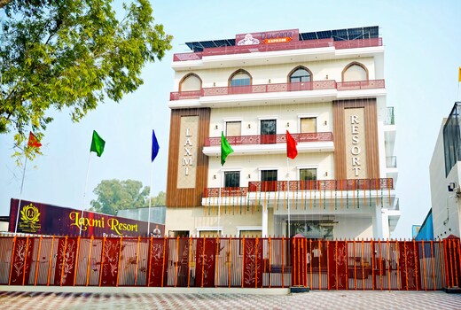 Laxmi Resort