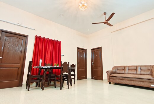 10 mins to Rock Beach Serenade Homestay