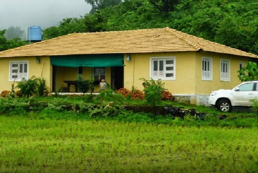 Amboli Weekend Cottages | Rooms & Pool