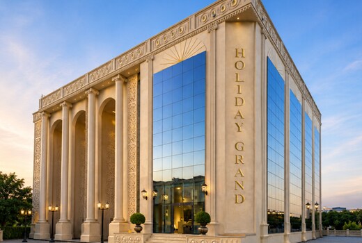Hotel Holiday Grand
