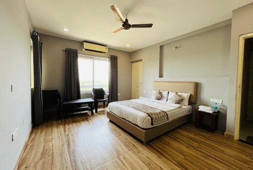 Lotus 601 Luxury 5BHK Entire Penthouse