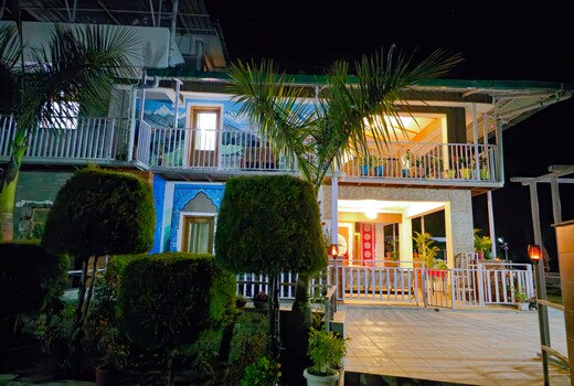Malti Villa