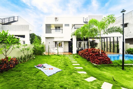 Villa Anvila - Luxury 3BHK Private Pool Villa Near Bangalore
