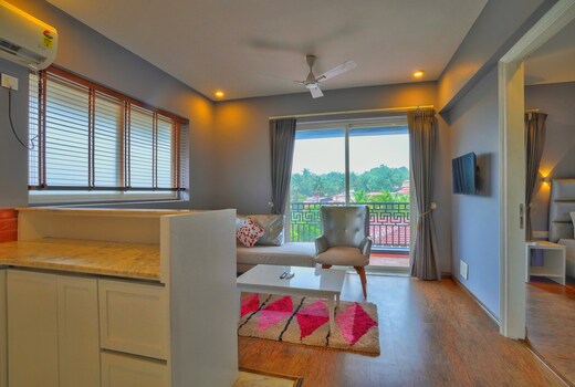 Luxury 1 bhk condo with pool in north goa