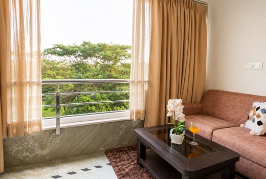 BluO Lake View NewTown - Boutique Hotel