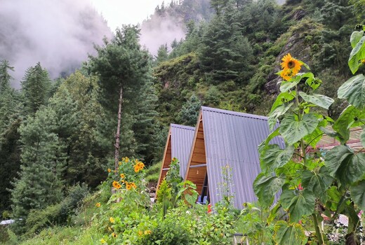 Tri peak Cottages