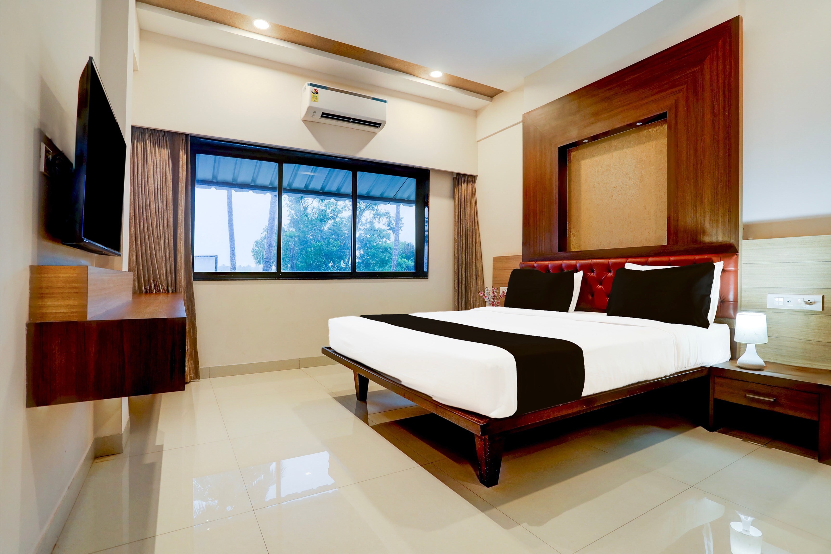 Hotel O Aquamarine Suites