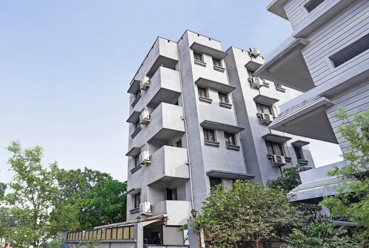 Dwarka Inn
