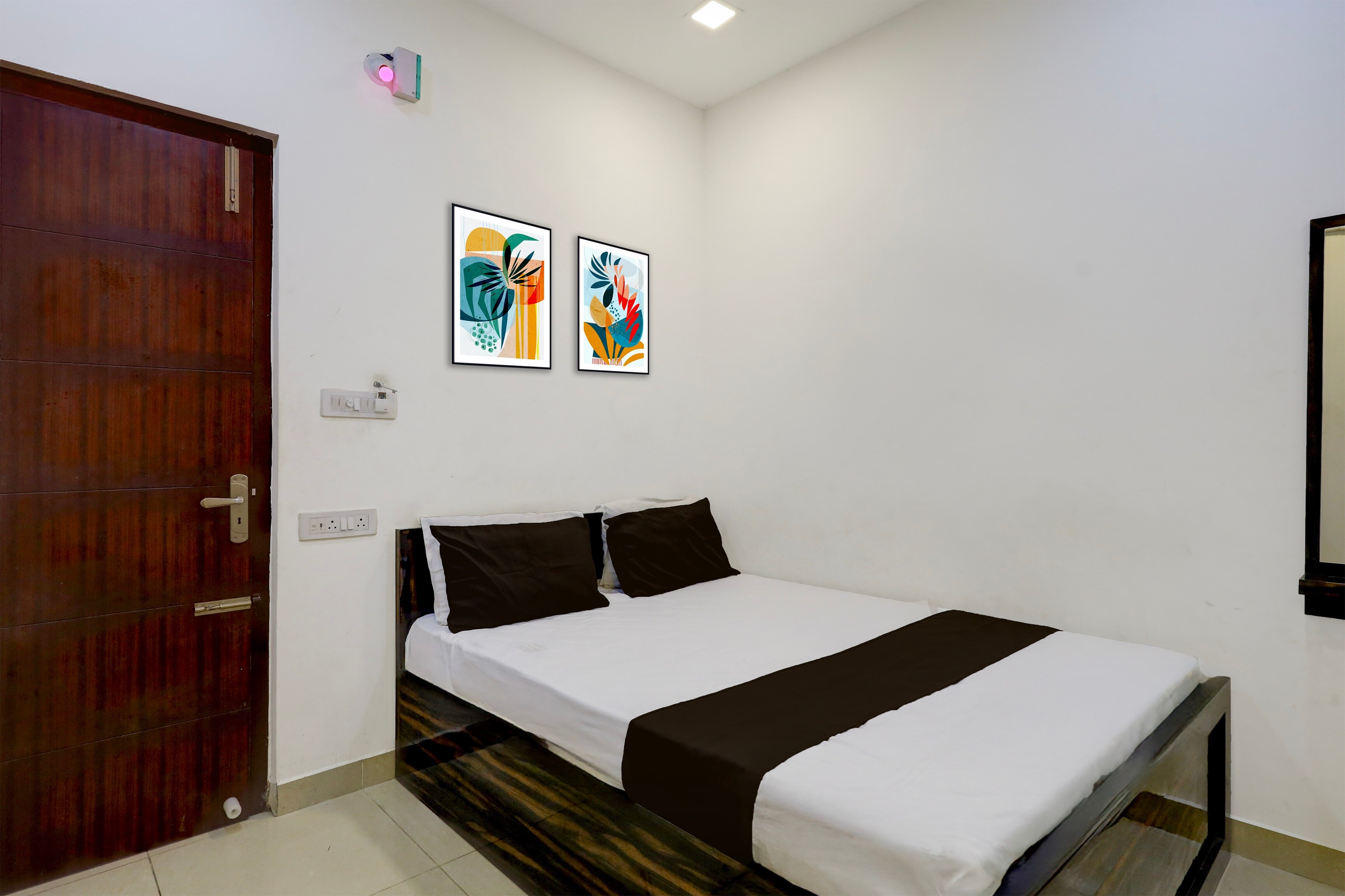 Hotel O SERAA RESIDENCY