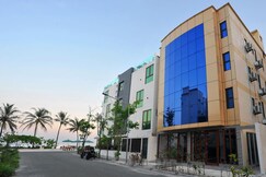 Turquoise Residence by UI