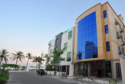 Turquoise Residence by UI