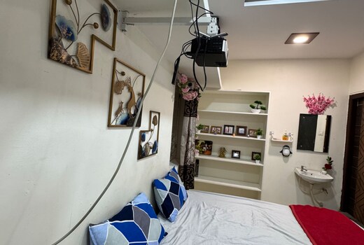 Private Theater Flat Couple Friendly Private