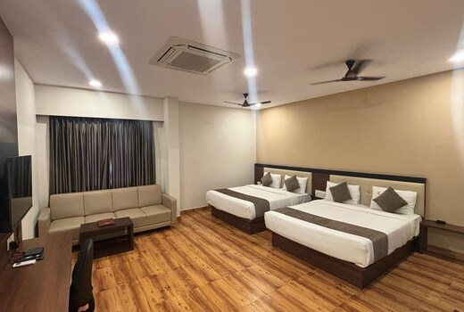 HOTEL KALYAN SUITES
