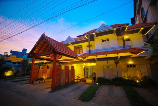 Thiraviam Tourist home
