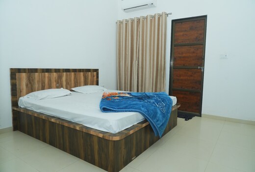 Vidya Dham Vrindavan