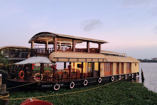 The Botel Alleppey Houseboats by EGH