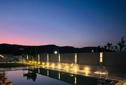 Sitara farms - A frame chalets & Cottages