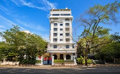 Hotel Karl Residency