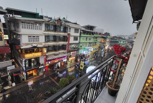 Lagstal Living Studio Apartment - 2 || On MG Marg