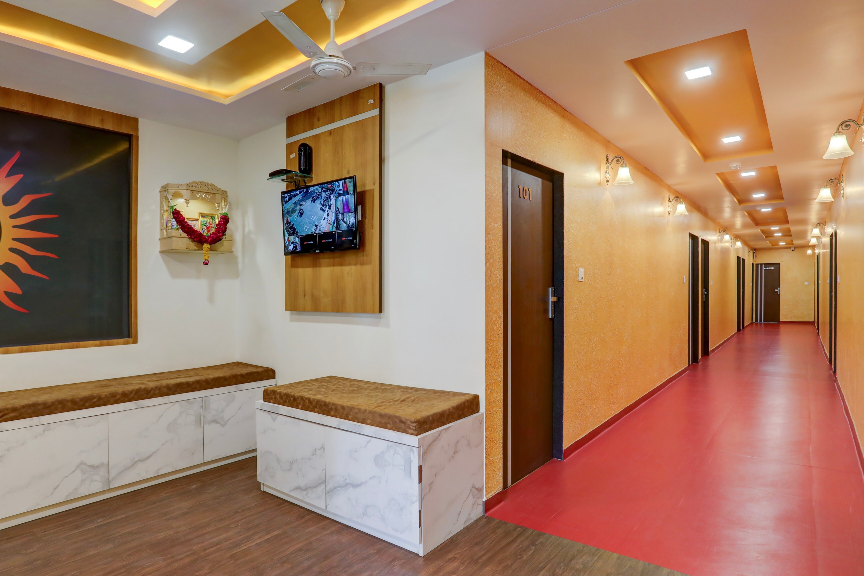 Hotel O Neelkanth