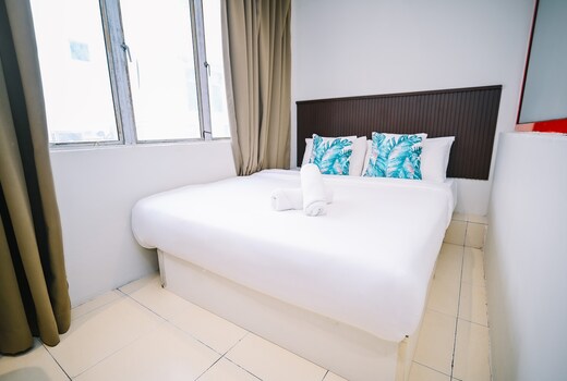 Swing & Pillows - KL Kuchai Lama