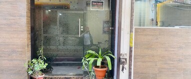 Sunder Kakkar Hotel, Ludhiana