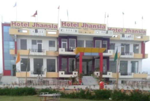 Hotel Jhansla By GRB
