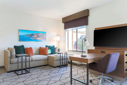 Hampton Inn & Suites Windsor - Sonoma Wine Country