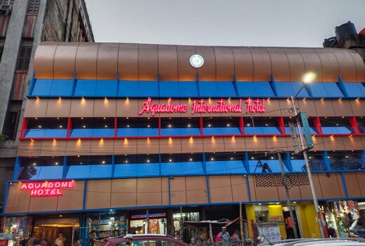 AQUADOME INTERNATIONAL HOTEL