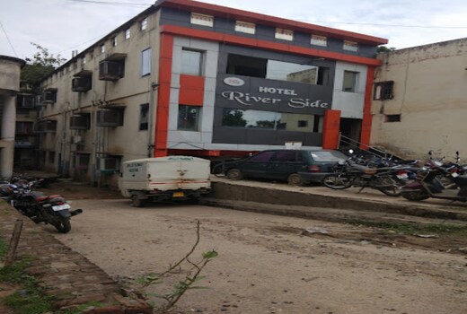NEW HOTEL RIVER SIDE