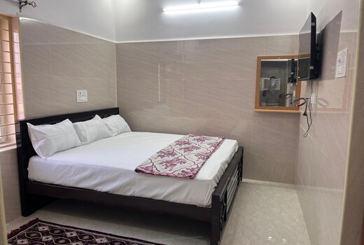 SRI HARI RESIDENCY