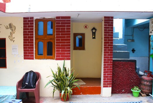 Mishra Ganesh Shankar Homestay | Assi Ghat