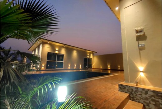 Shaw's 4BHK Luxurious Green Escape by GRB
