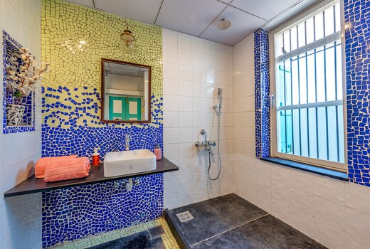 CosmicStays Raanjai By the River -Vintage Homestay