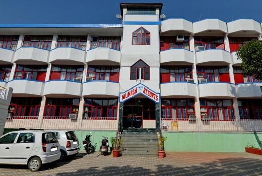 MUNISH RESORTS