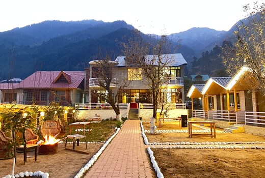 AP Cottages & Huts