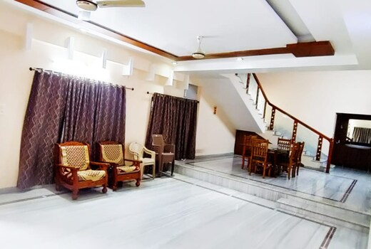 Servostay 11bhk full building with parking near kphb metro