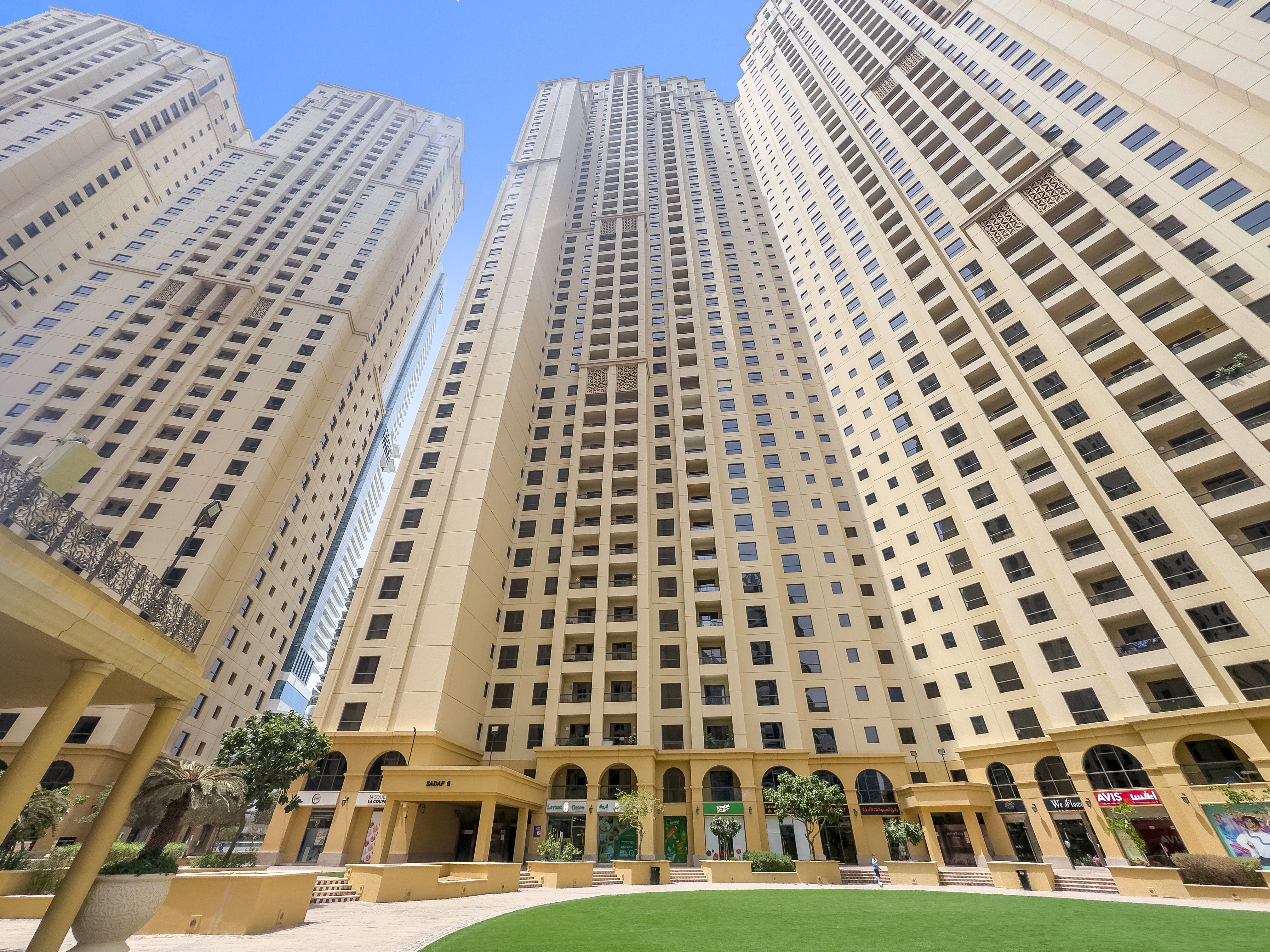 DUBAI TOWN JBR