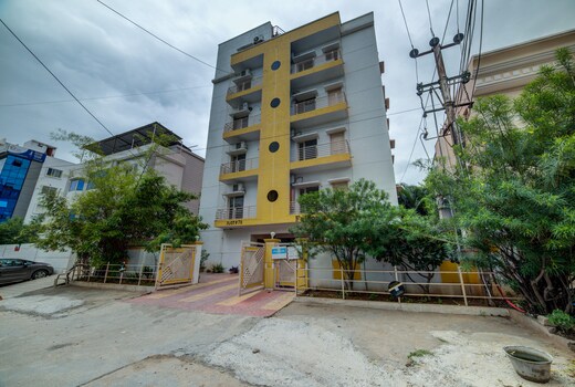 Falcons Nest | Studio Service Apartment