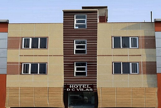 Hotel D C Vilas