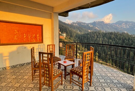 Ridge View Homestay | Rooms & Caretaker