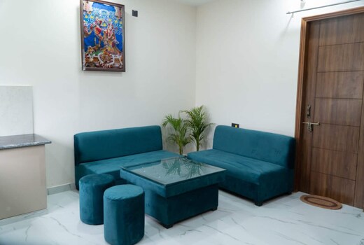 Gaurang Kutir 2BHK 1st Floor Homestay in vrindavan