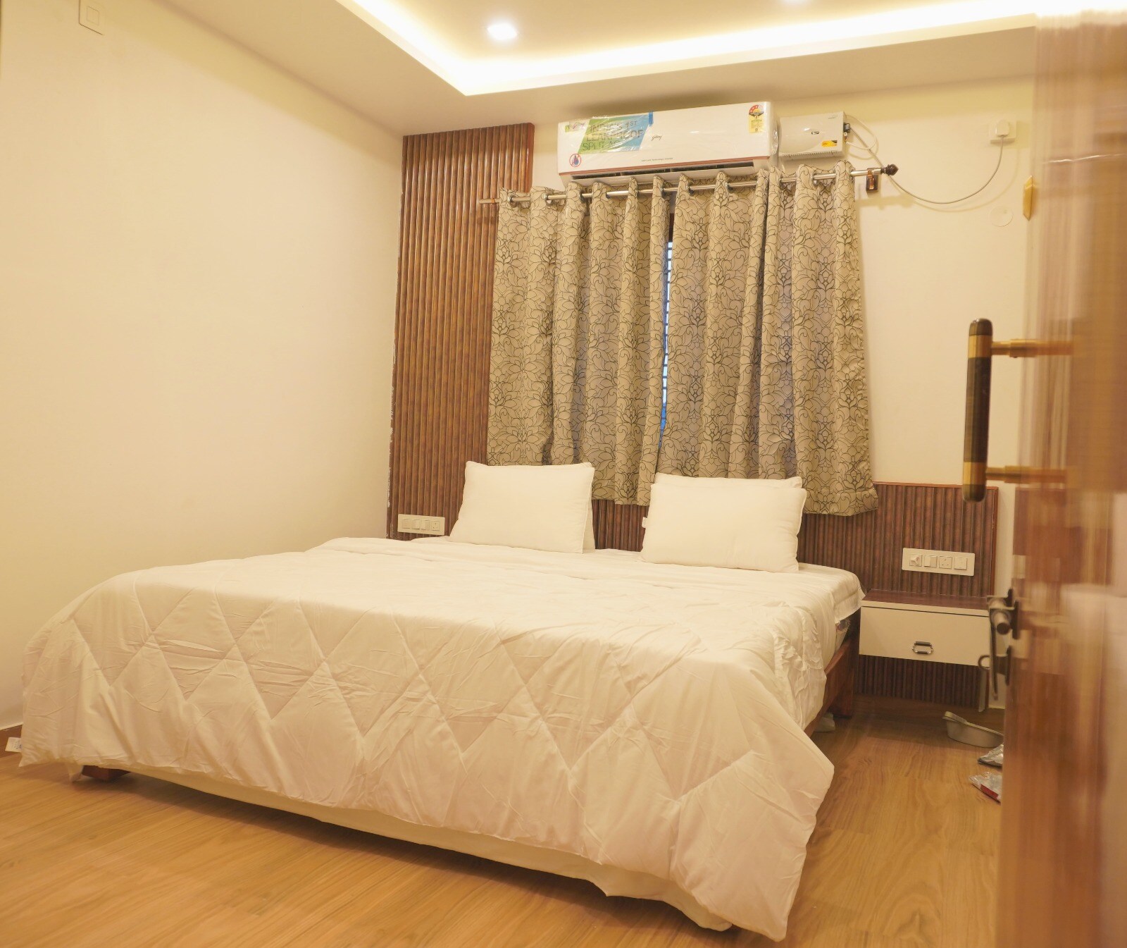 Dayanand Residency Lodge