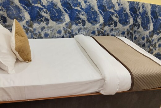 HOTEL SRL