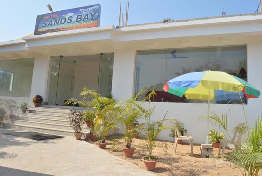 Hotel Sands Bay