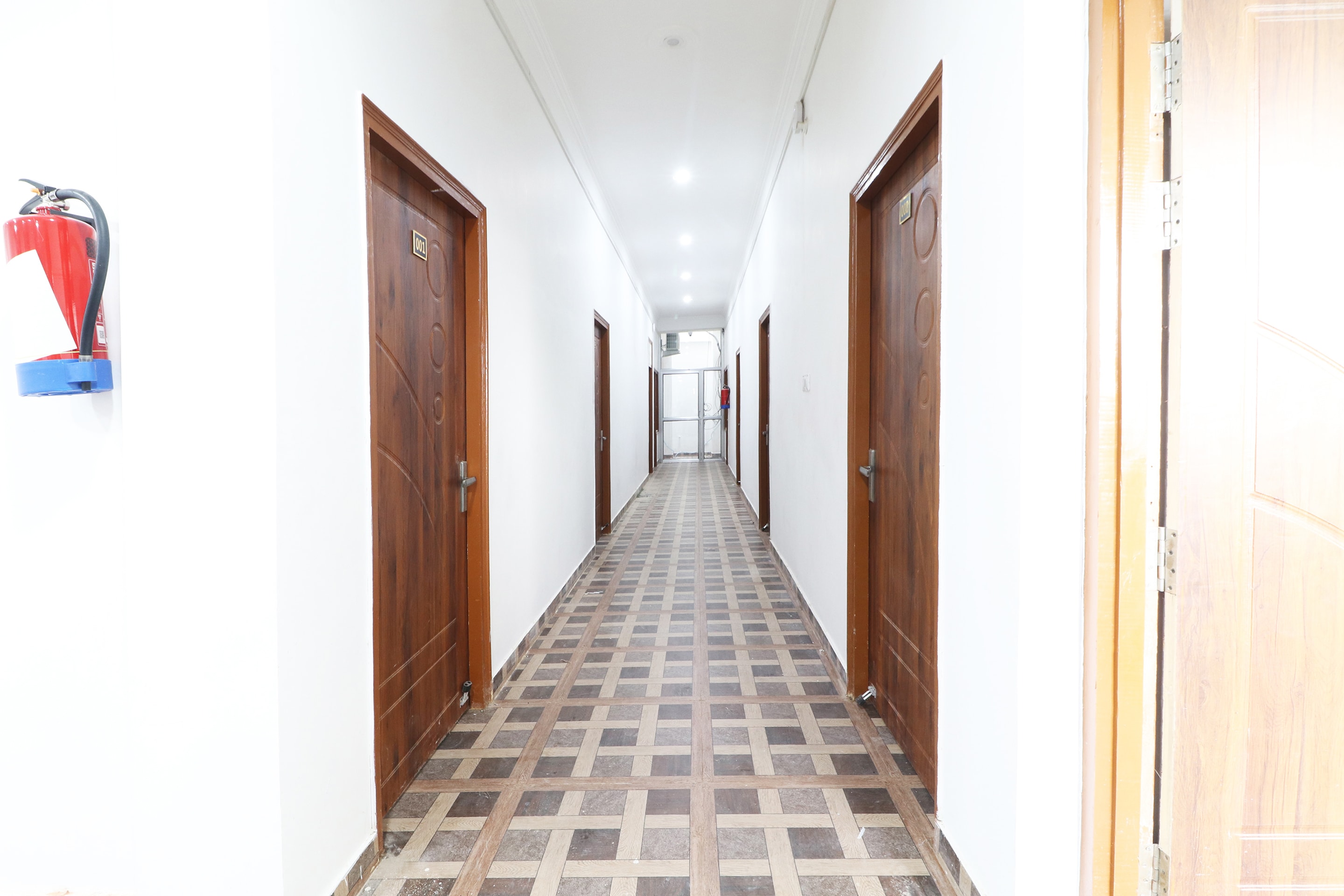 Hotel O by OYO Parth Inn